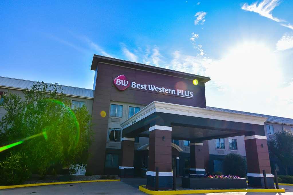 Best Western Plus Lafayette Hotel University Area Bagian luar foto